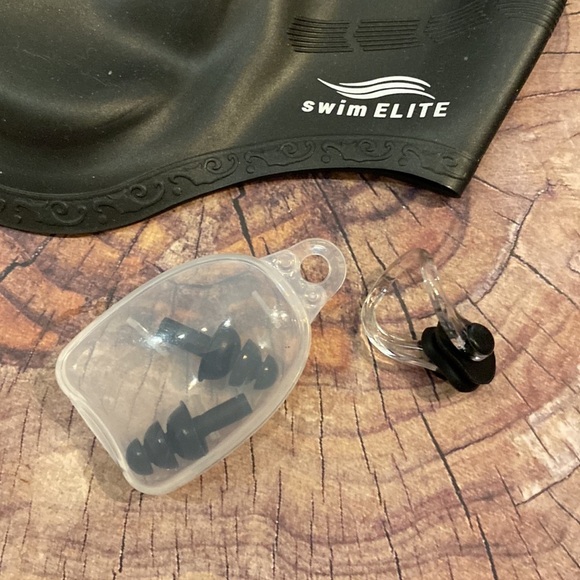 Swim Cap Kit NWOT​ - Picture 3 of 6